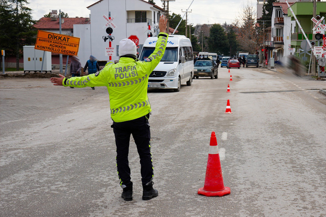 Isparta’da okul çevrelerinde kapsamlı güvenlik denetimi