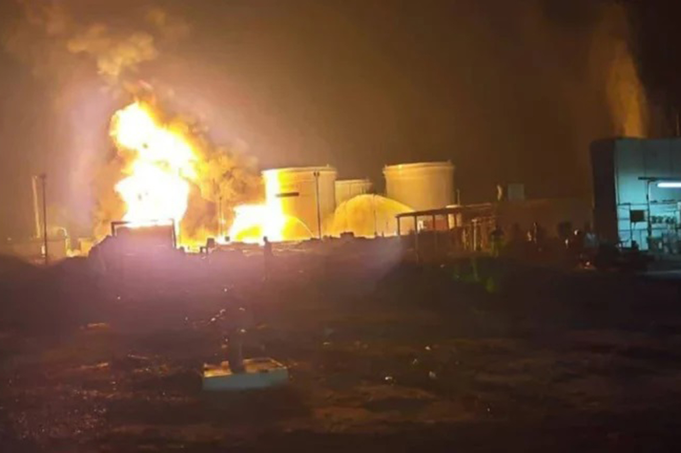 Irak’ta petrol rafinerisinde yangın: 1 ölü, 13 yaralı