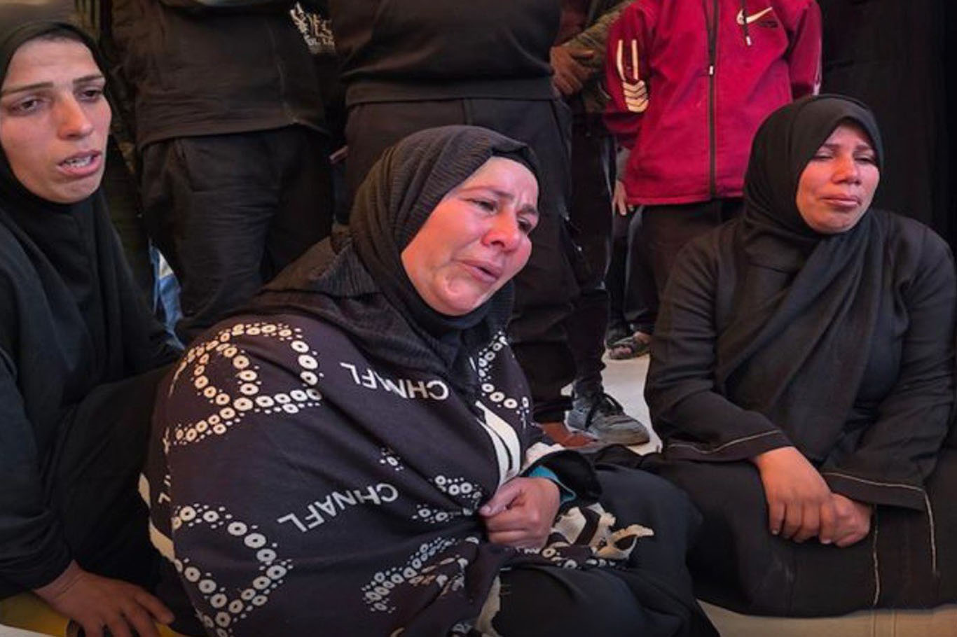 Siyonist rejim ateşkesi yine çiğnedi: Gazze'de 2 şehit, çok sayıda yaralı