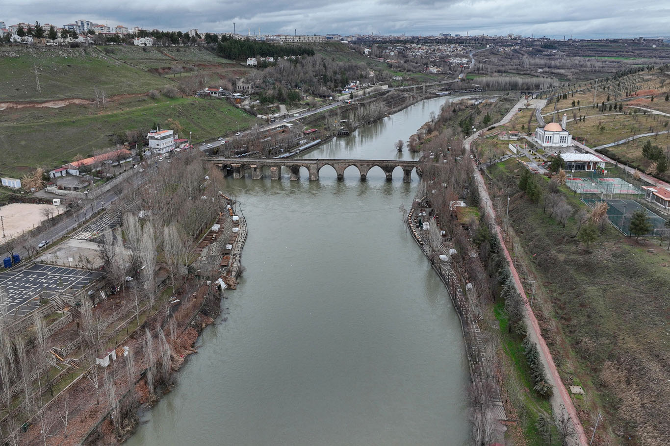 Diyarbakır Valiliği'nden Dicle Barajı uyarısı