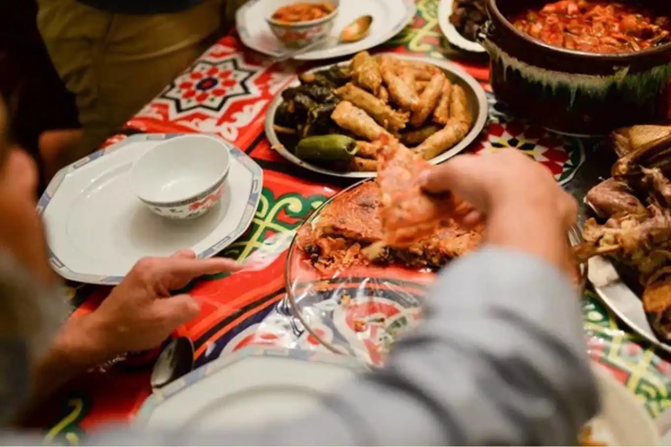 Ramazanda dengeli beslenme uyarısı: Sahur-iftar öğün dengesi doğru kurulmalı