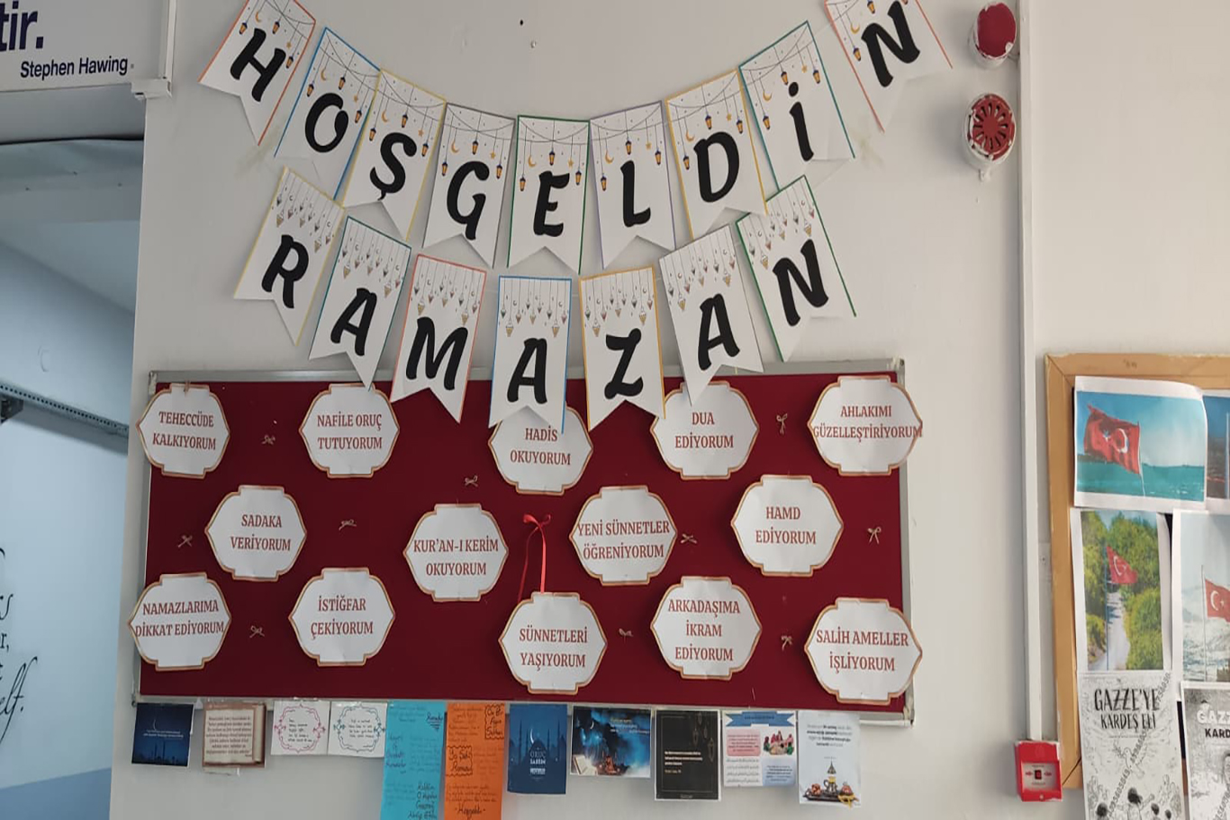 Okullarda Ramazan coşkusu: Panolar hazırlandı, etkinlikler başladı