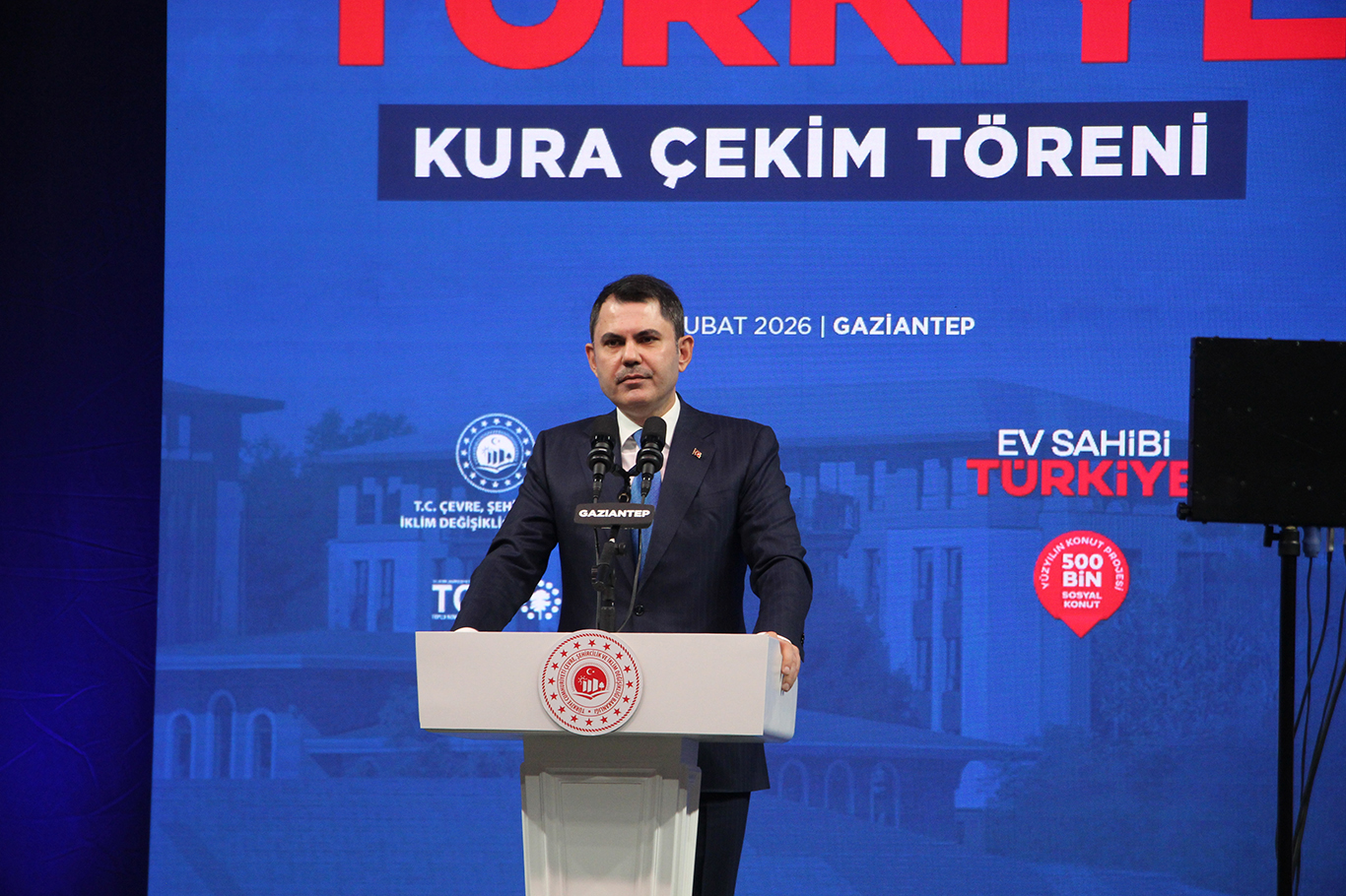 Bakan Kurum Gaziantep’te 13 bin 890 konut için kura çekimine katıldı