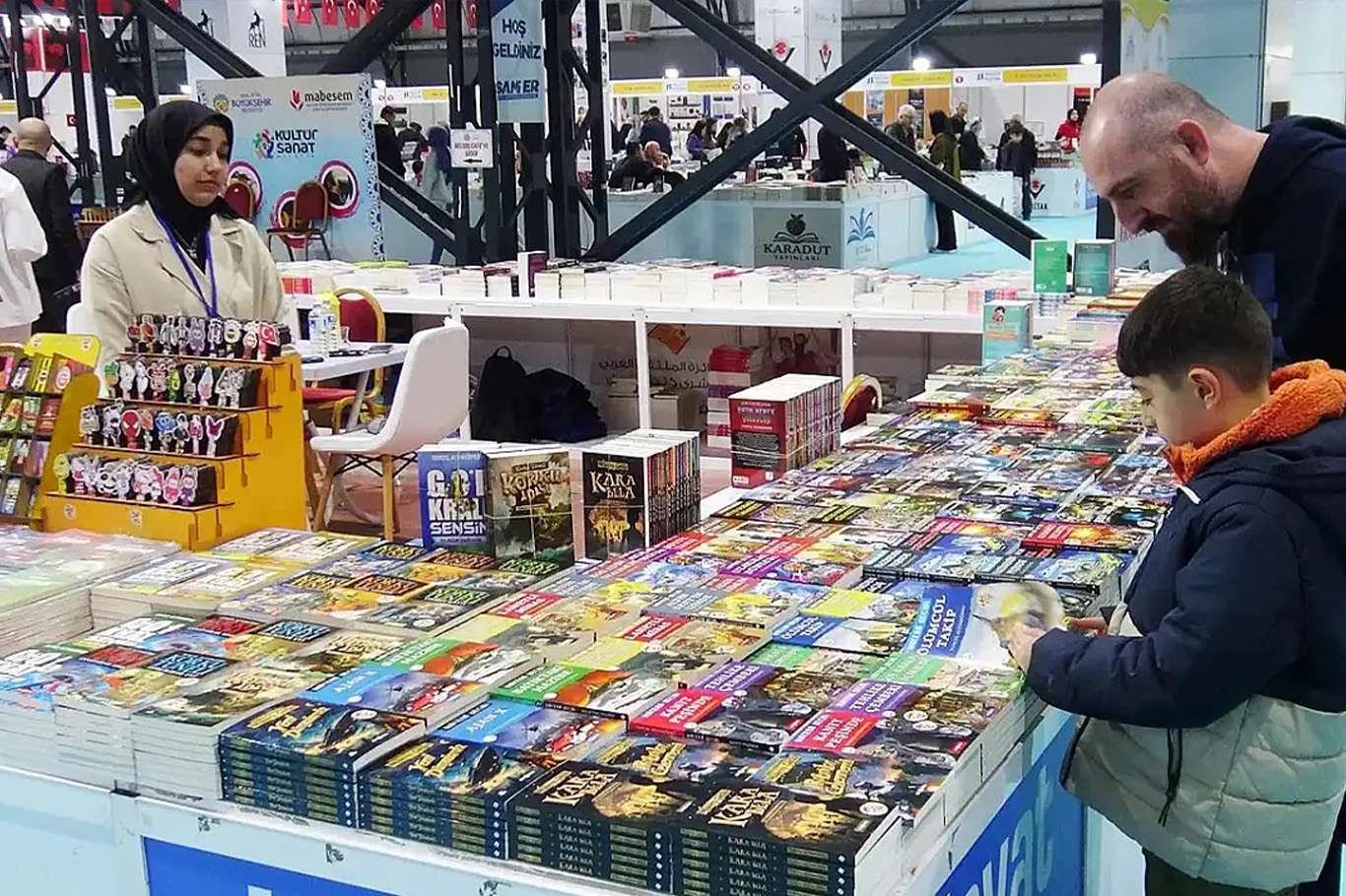Sancaktepe’de "Ben Okuyorum, İstanbul Okuyor" kitap fuarı başladı