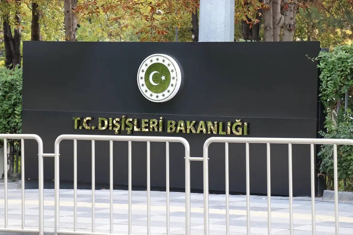 Dışişleri Bakanlığı: Tarafları saldırılara bir an önce son vermeye davet ediyoruz