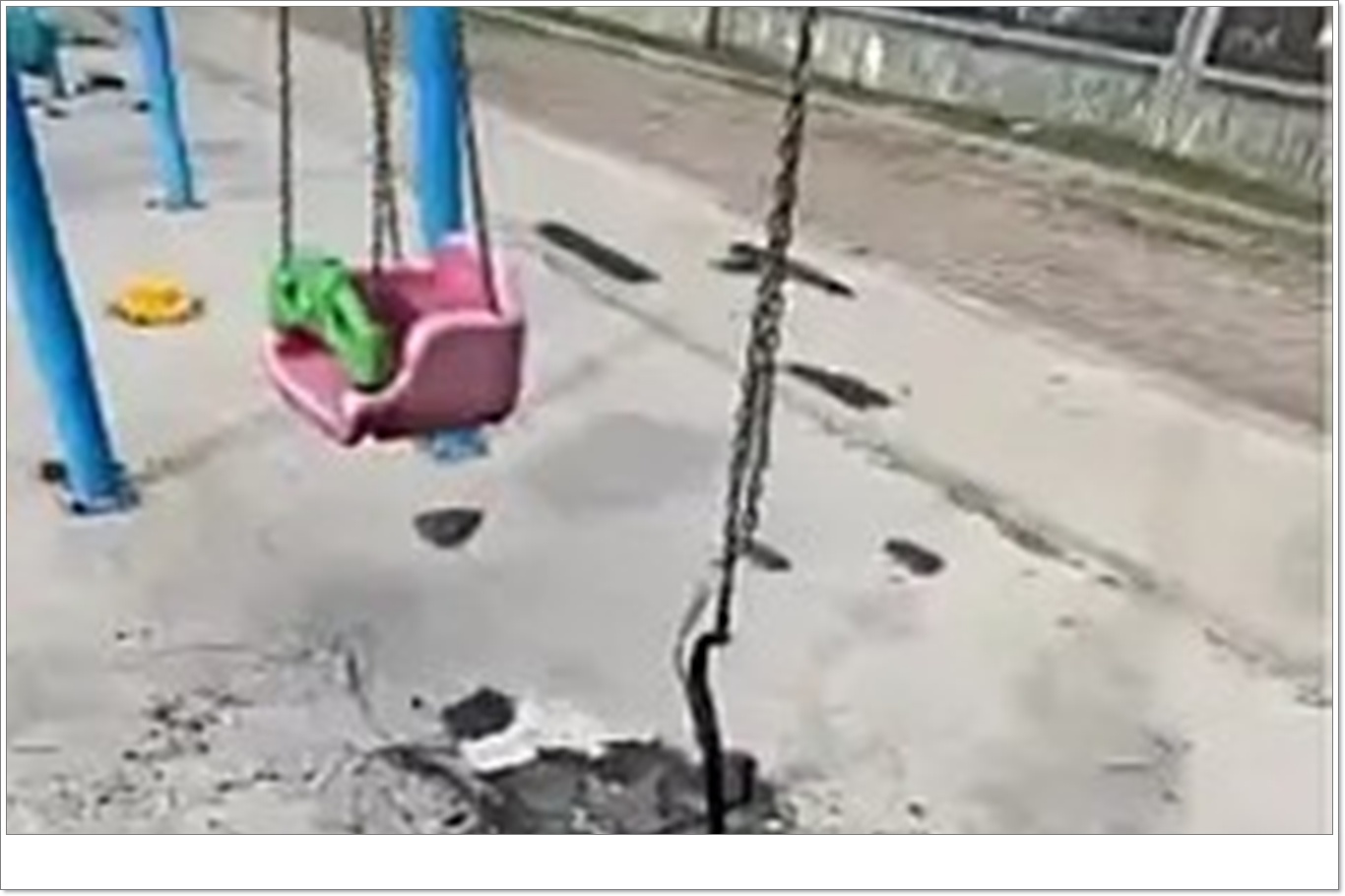 Çocuklar için yapılan parklar bir yılda kullanılamaz hale geldi