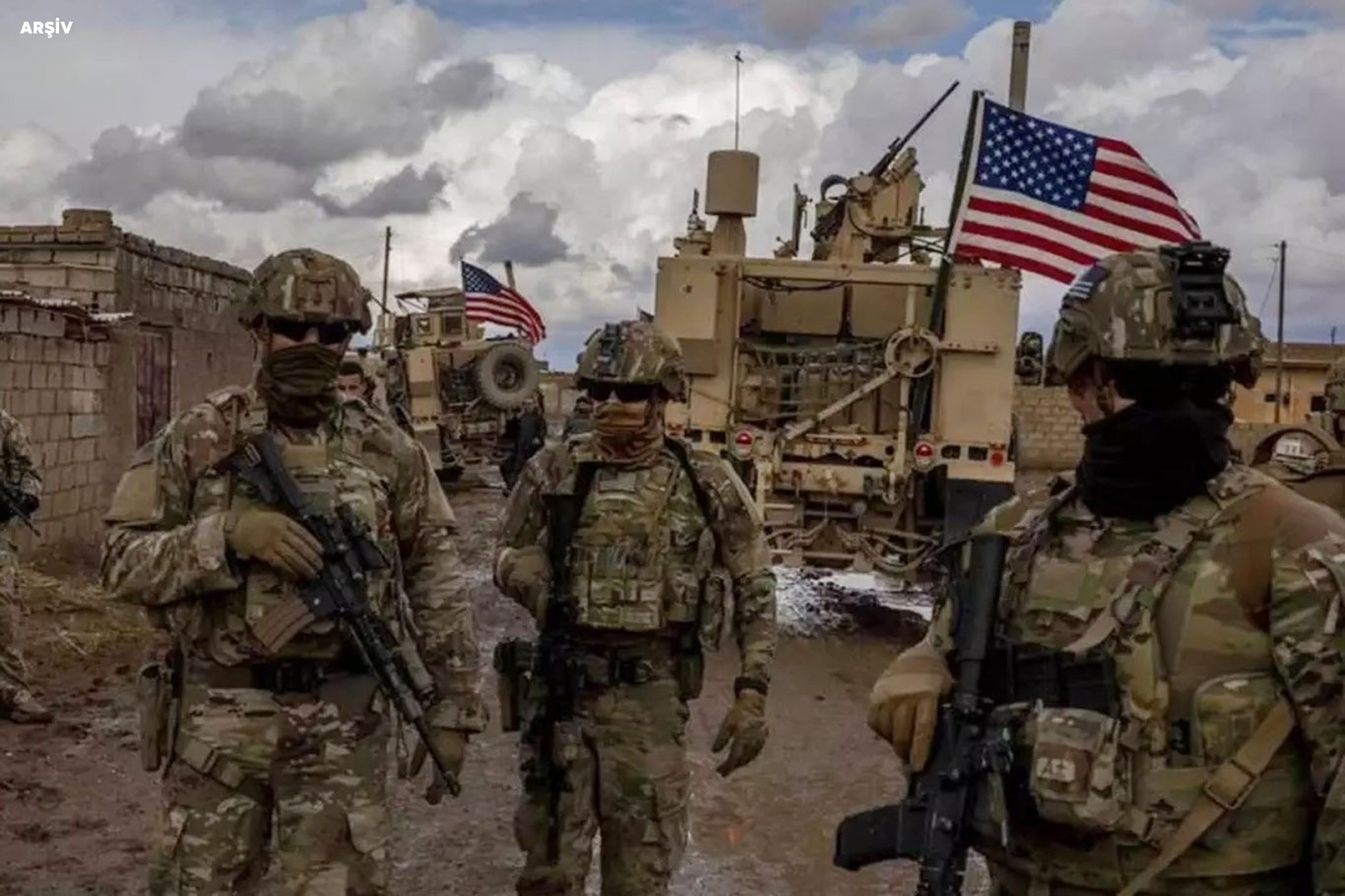 İran, ABD'li askerlerin esir aldığını duyurdu