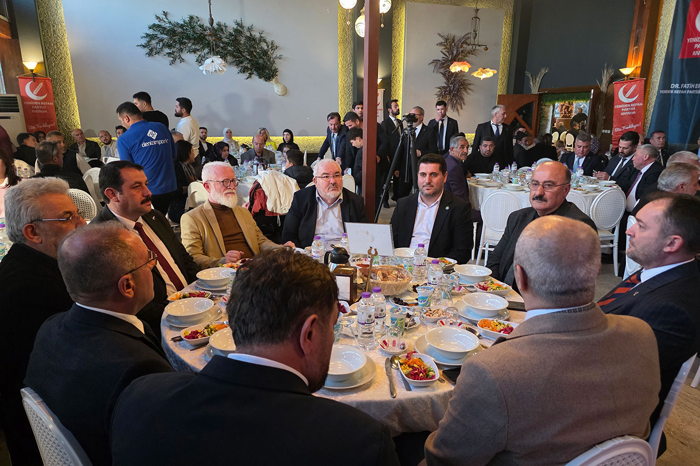 HÜDA PAR Antalya İl Başkanlığı "İftar Buluşmaları"na devam ediyor 