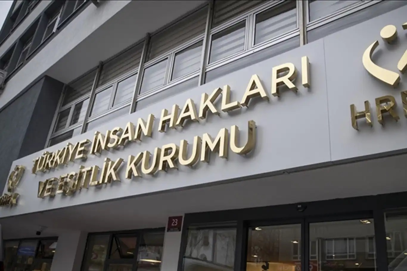 Vakıf üniversitesinde ayrımcılık iddiaları