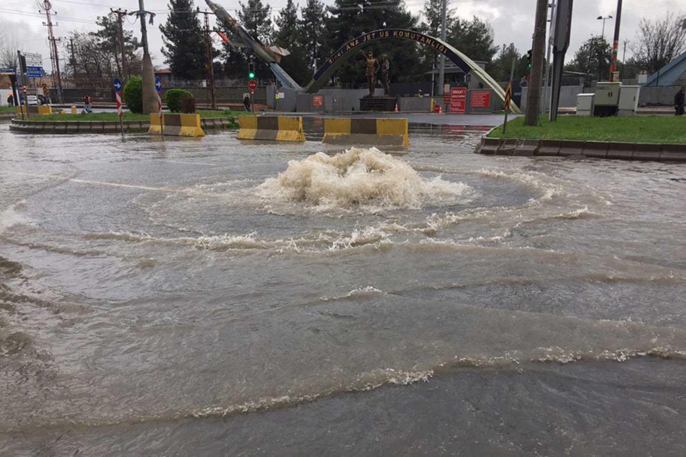 Meteoroloji uyardı: Doğu bölgelerde kuvvetli yağış, kar ve çığ riski var