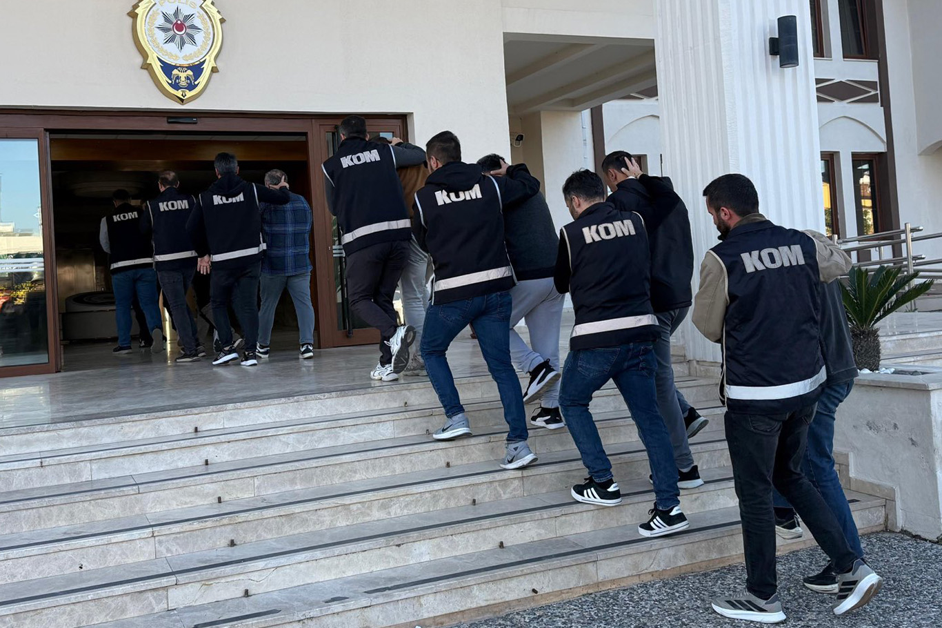 11 ilde yatırım dolandırıcılığı operasyonu: 13 şüpheli yakalandı