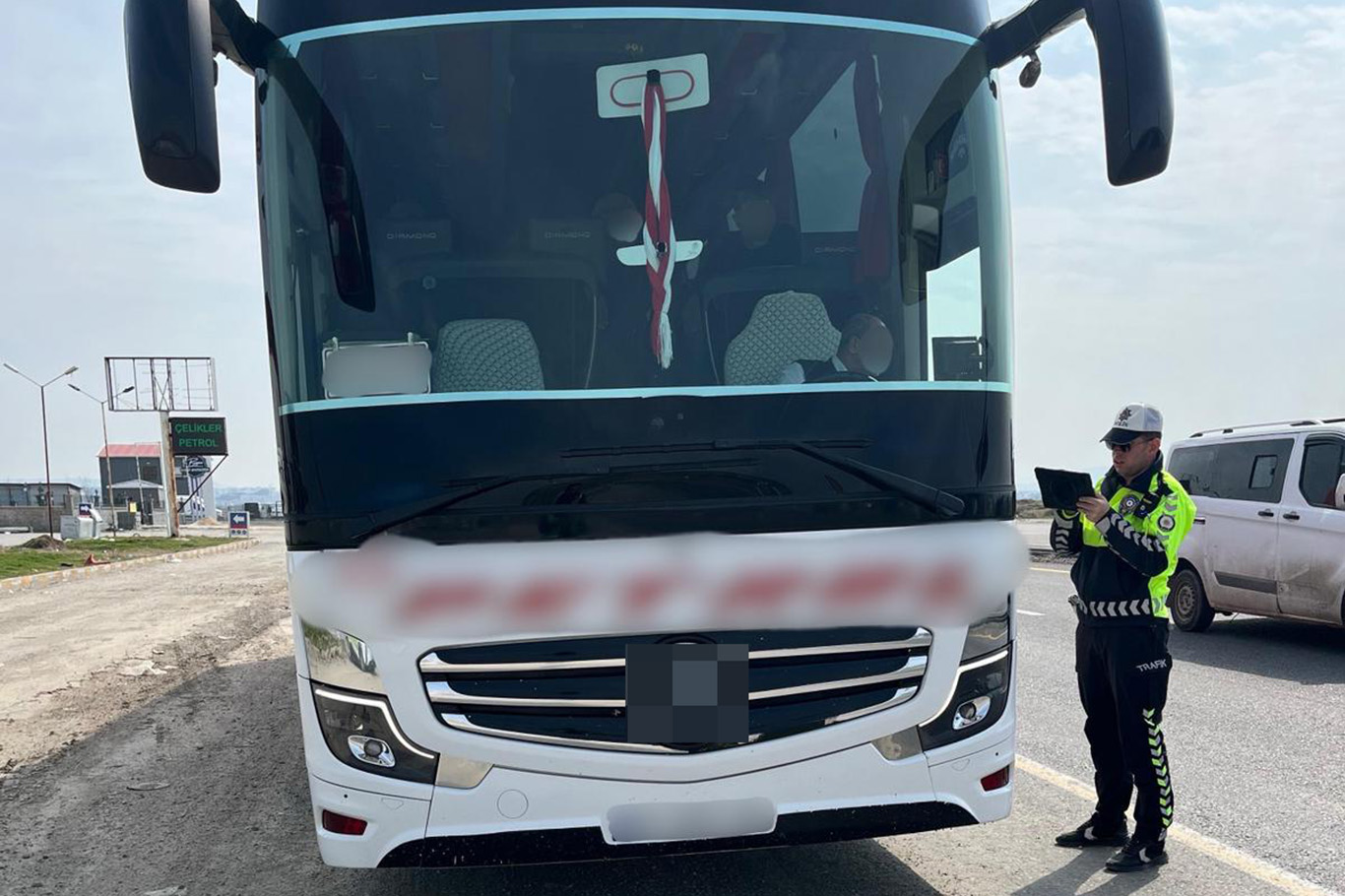 Batman'da bayram öncesi otobüslerde emniyet kemeri denetimi