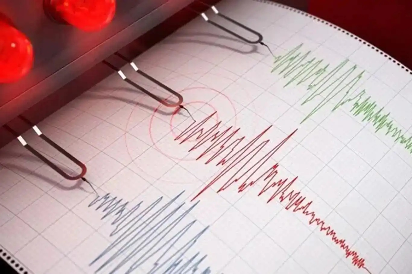 Akdeniz'de peş peşe iki deprem