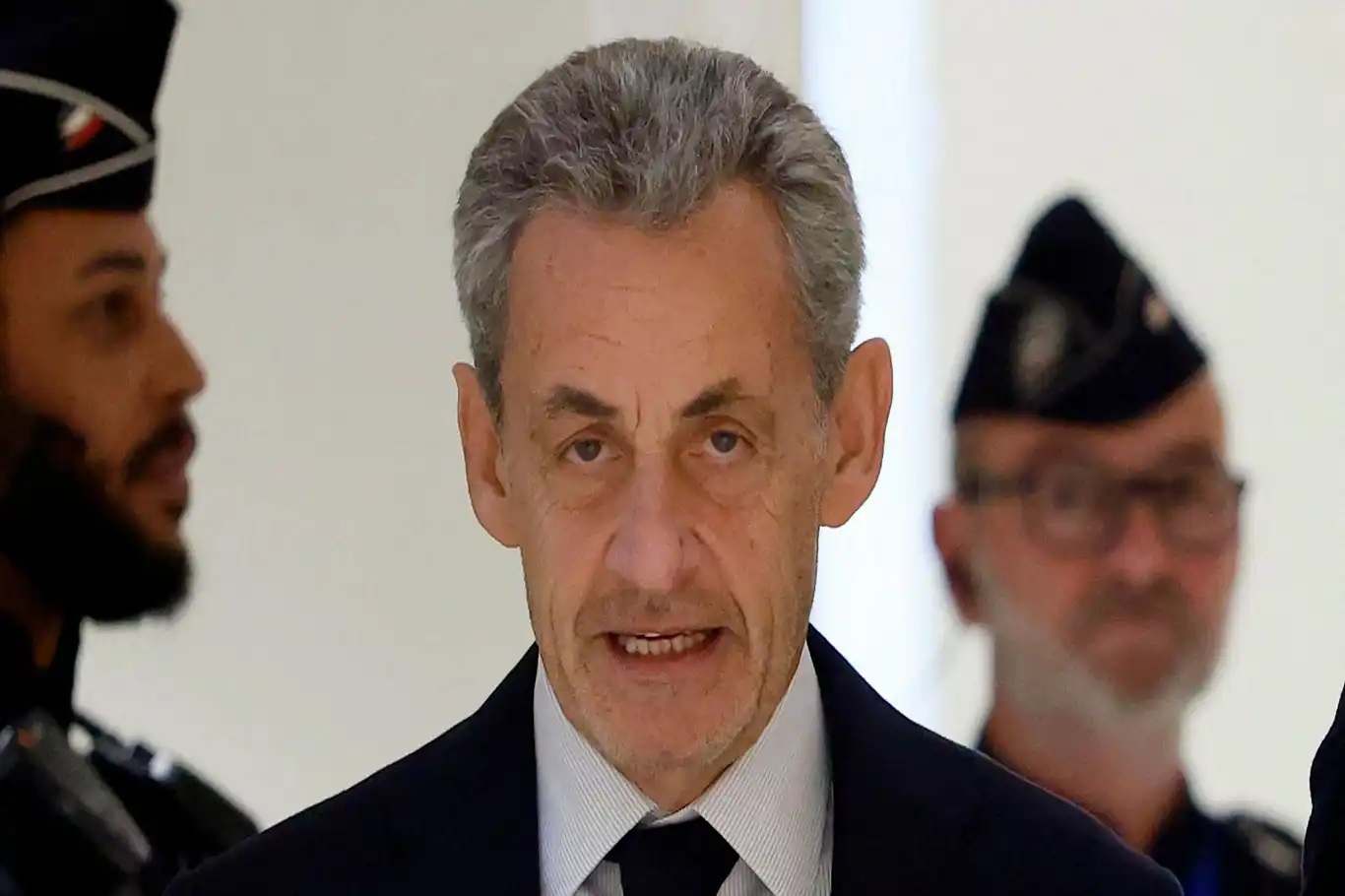 Fransa’nın eski lideri yeniden mahkemede: Sarkozy için 10 yıla kadar hapis ihtimali