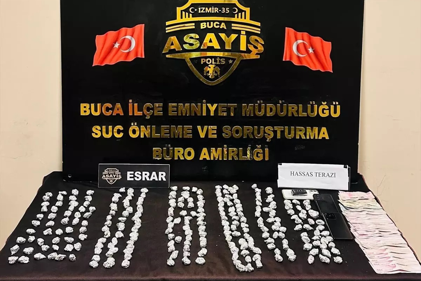 İzmir'de uyuşturucu operasyonu: 1 tutuklama
