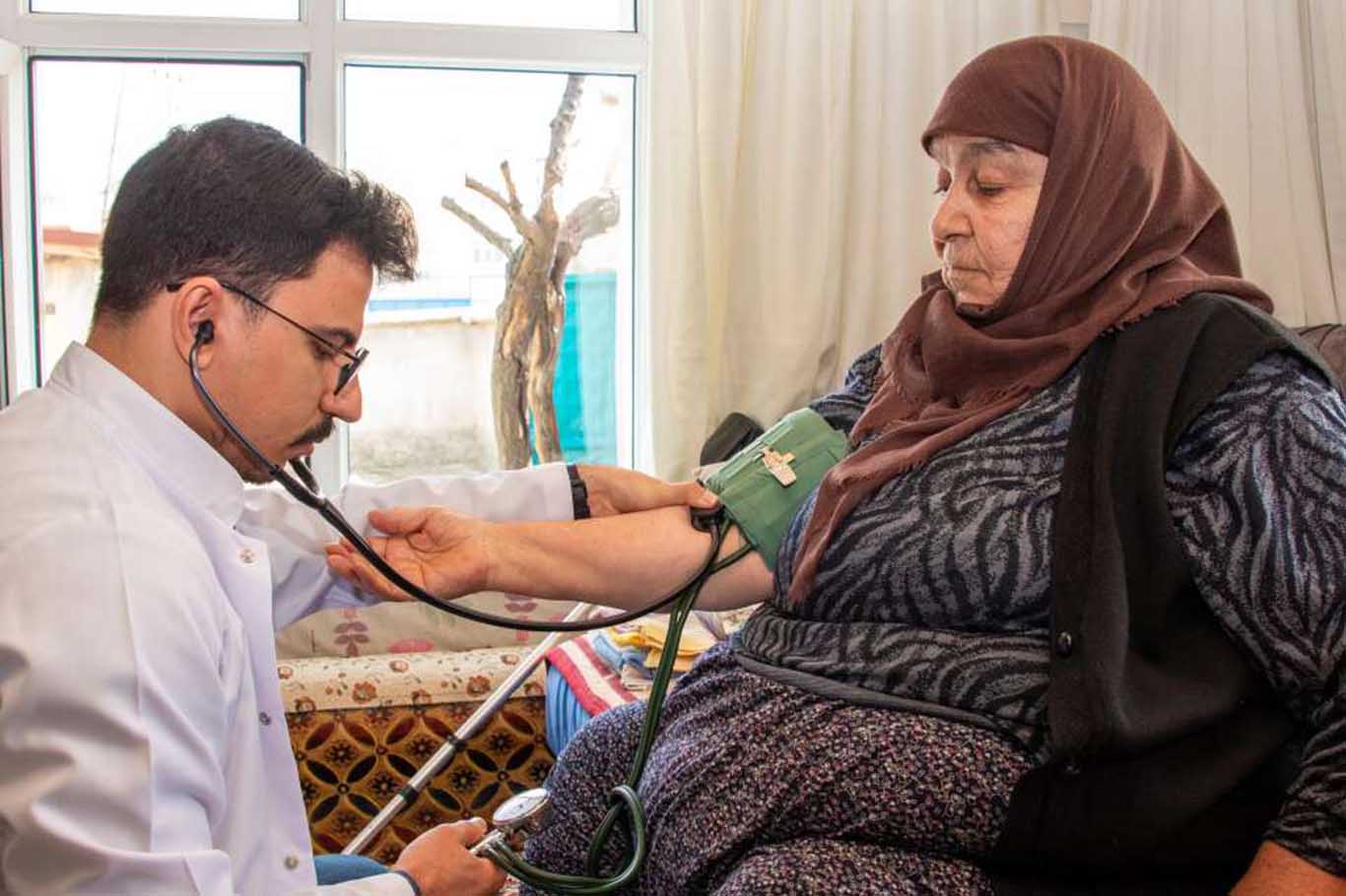  Selçuk Üniversitesi, “Kampüsten Mahalleye İyilik Sağlık Hareketi” düzenledi