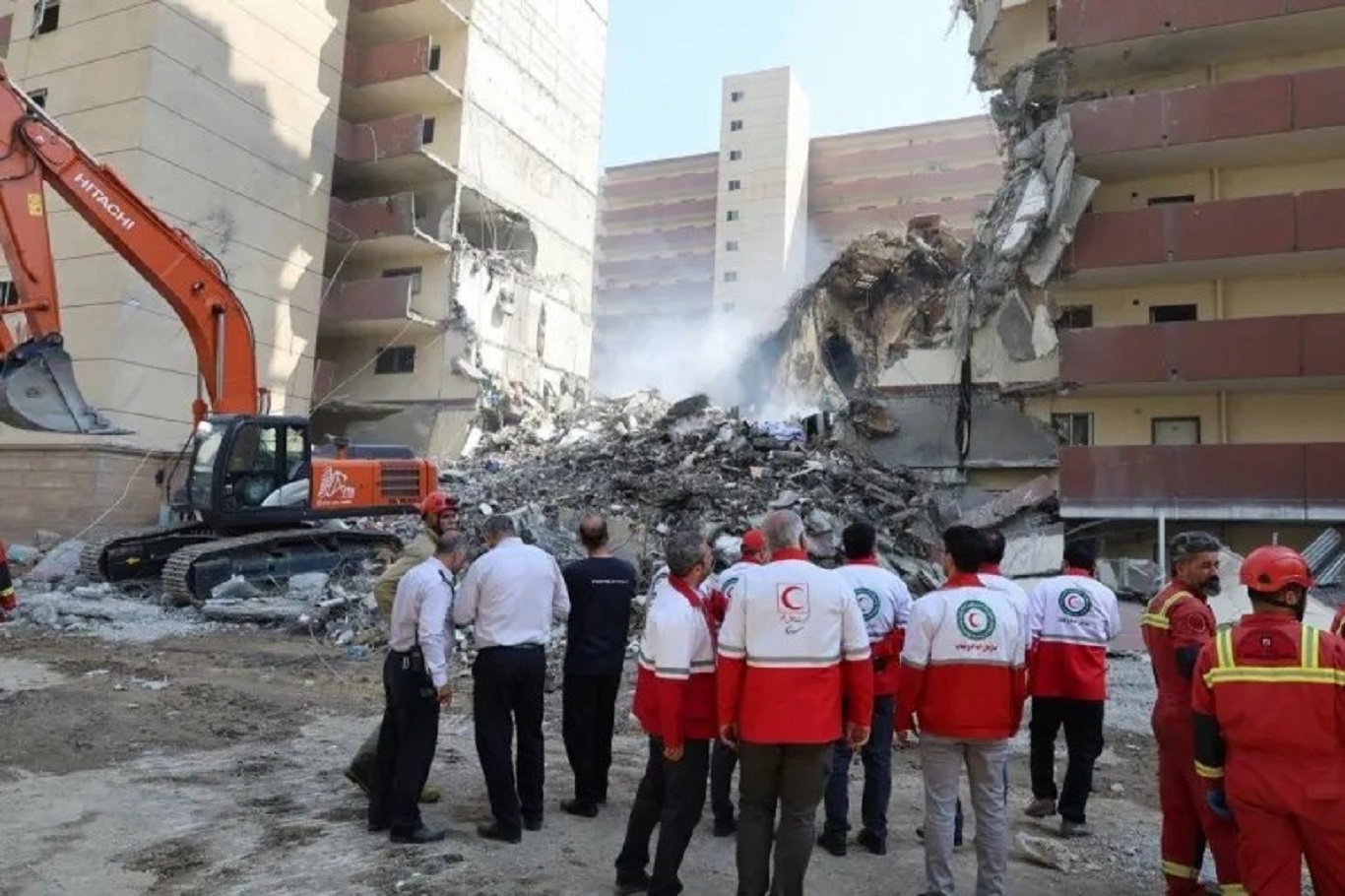 İran Kızılayı: ABD-siyonist rejim saldırılarında 105 binden fazla sivil birim zarar gördü
