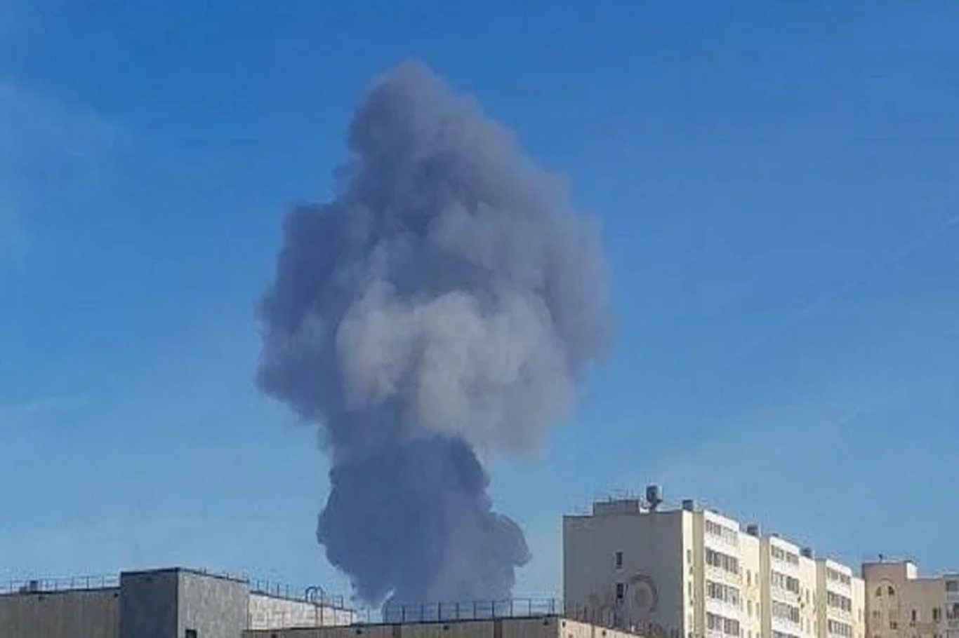 Rusya’nın en büyük petro-kimya tesisinde yangın