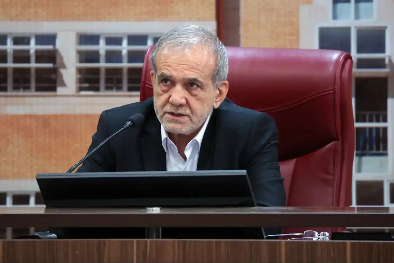 Pezeşkiyan’dan işgalci rejim karşıtı tutumlara destek