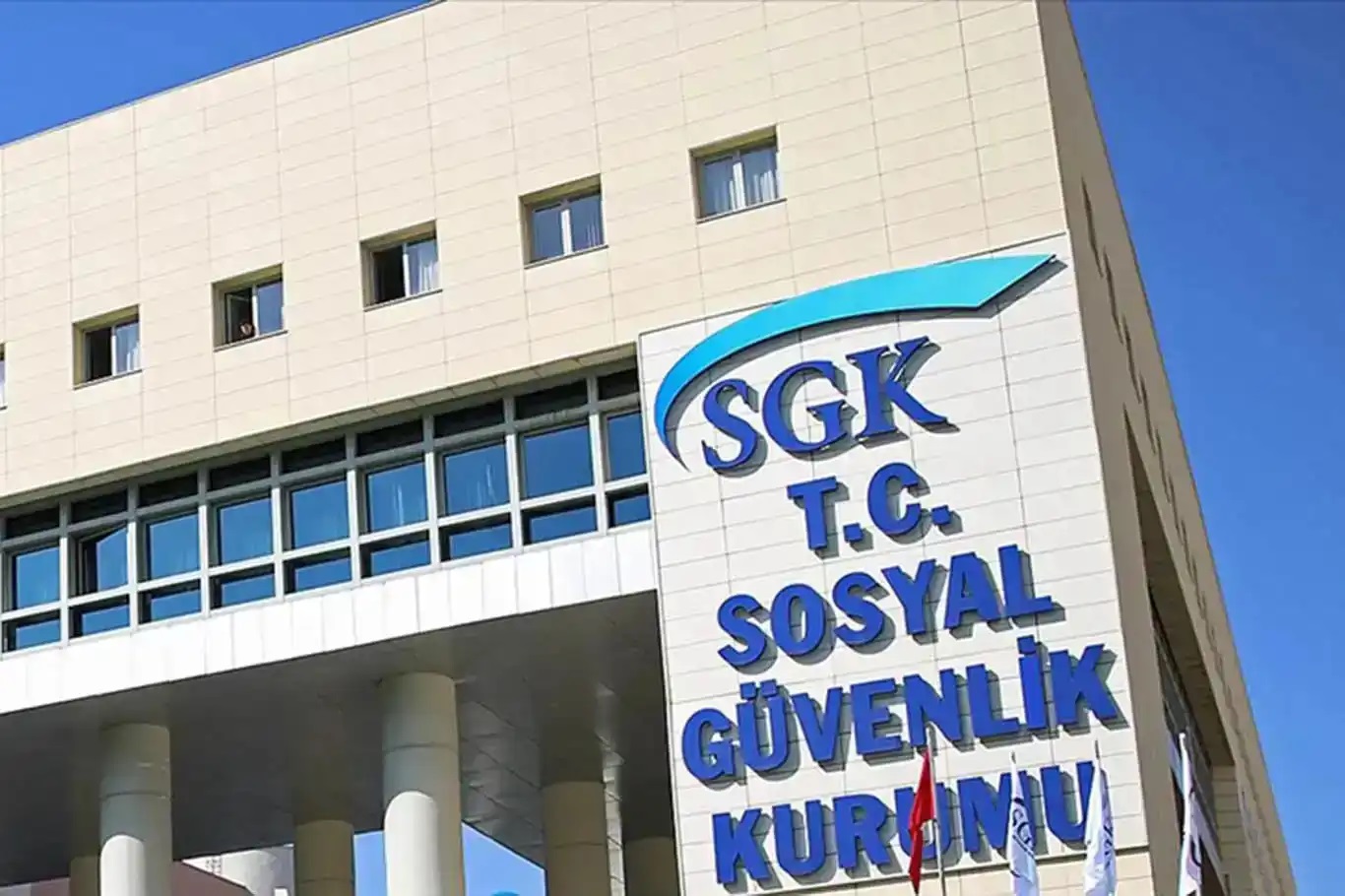 SGK’ya 100 denetmen yardımcısı alınacak