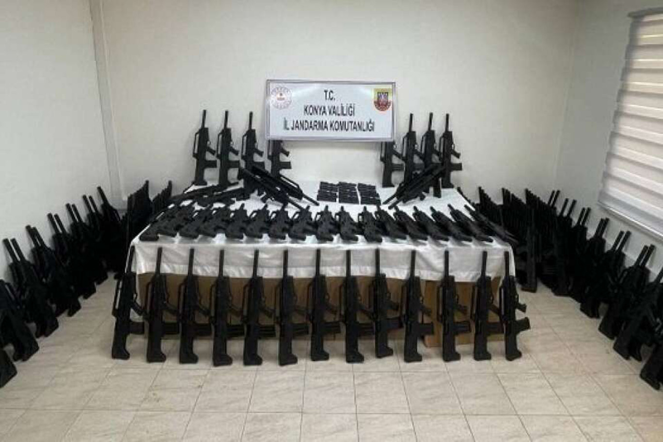 Konya'da silah ve mühimmat operasyonu: 3 tutuklama