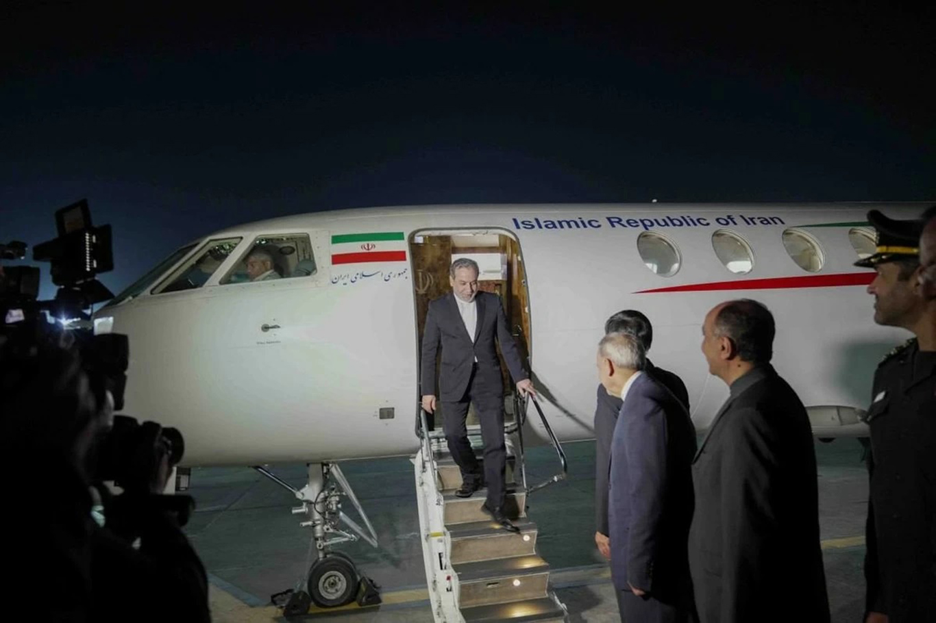 İran medyası: Abbas Arakçi Umman'dan sonra Pakistan'ı tekrar ziyaret edecek