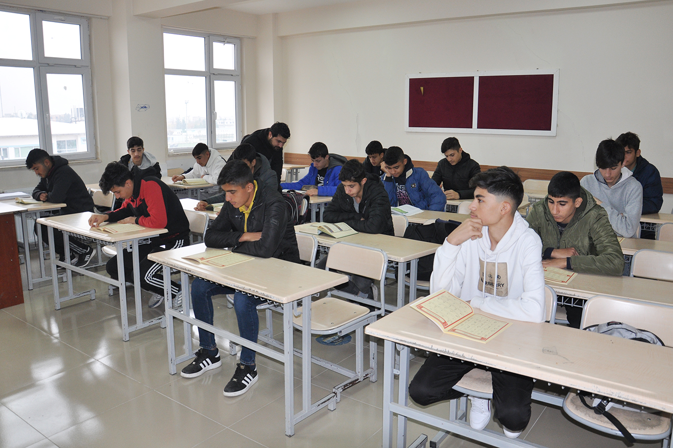 Eğitim-Bir-Sen: 14-17 yaş grubunda okullaşma oranı geriledi