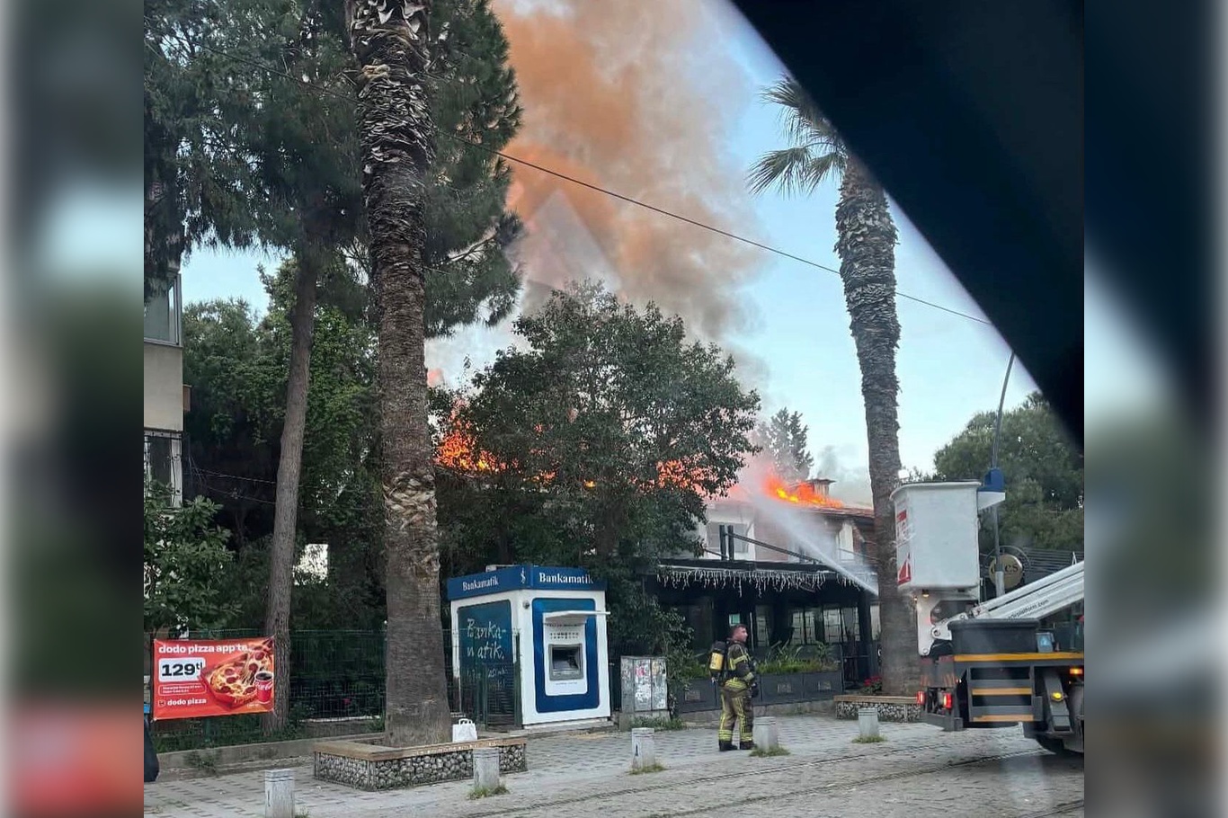 İzmir'de restoran yangını
