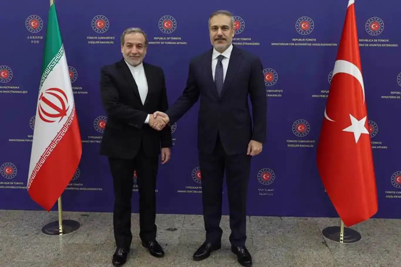 Bakan Fidan, İranlı mevkidaşı Arakçi ile görüştü