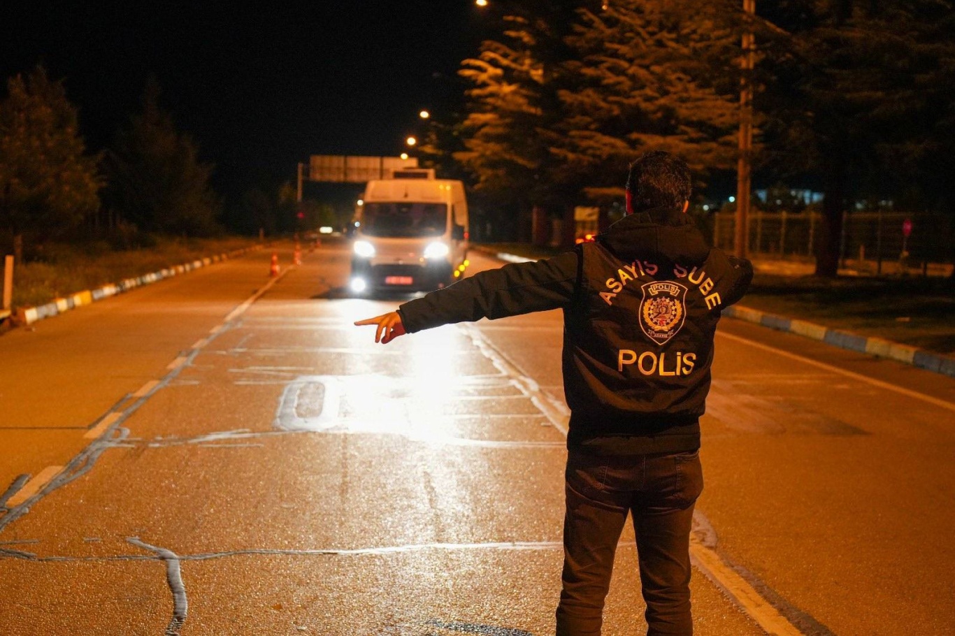 Isparta'da asayiş denetimlerinde 31 aranan şahıs yakalandı