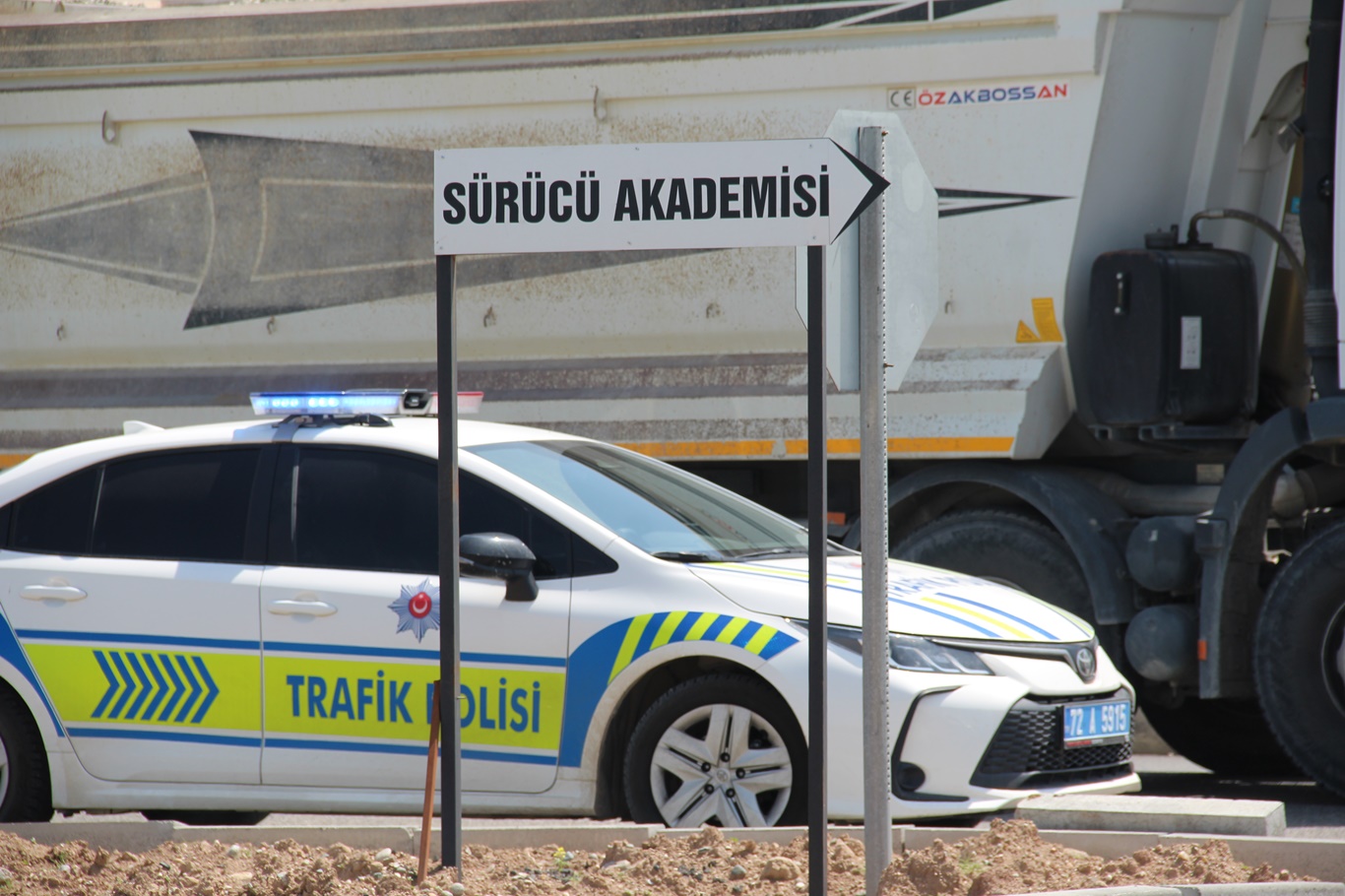 Sürücü Akademisi Kavşağı'nda tehlike büyüyor: "Acil önlem şart"