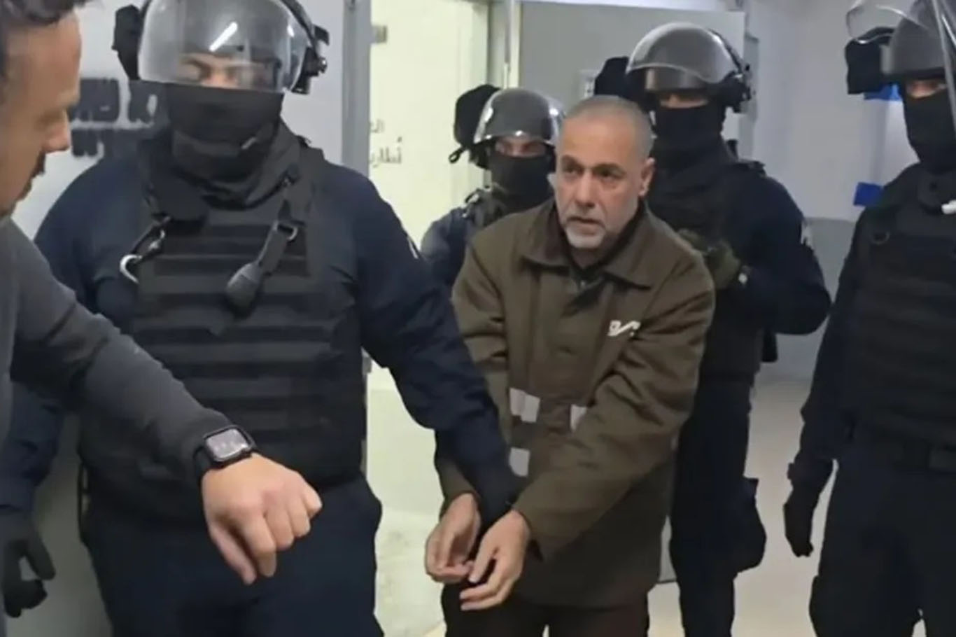 Dr. Hüsam Ebu Safiye'nin oğlu, babasının siyonist rejim zindanlarında yaşadıklarını anlattı