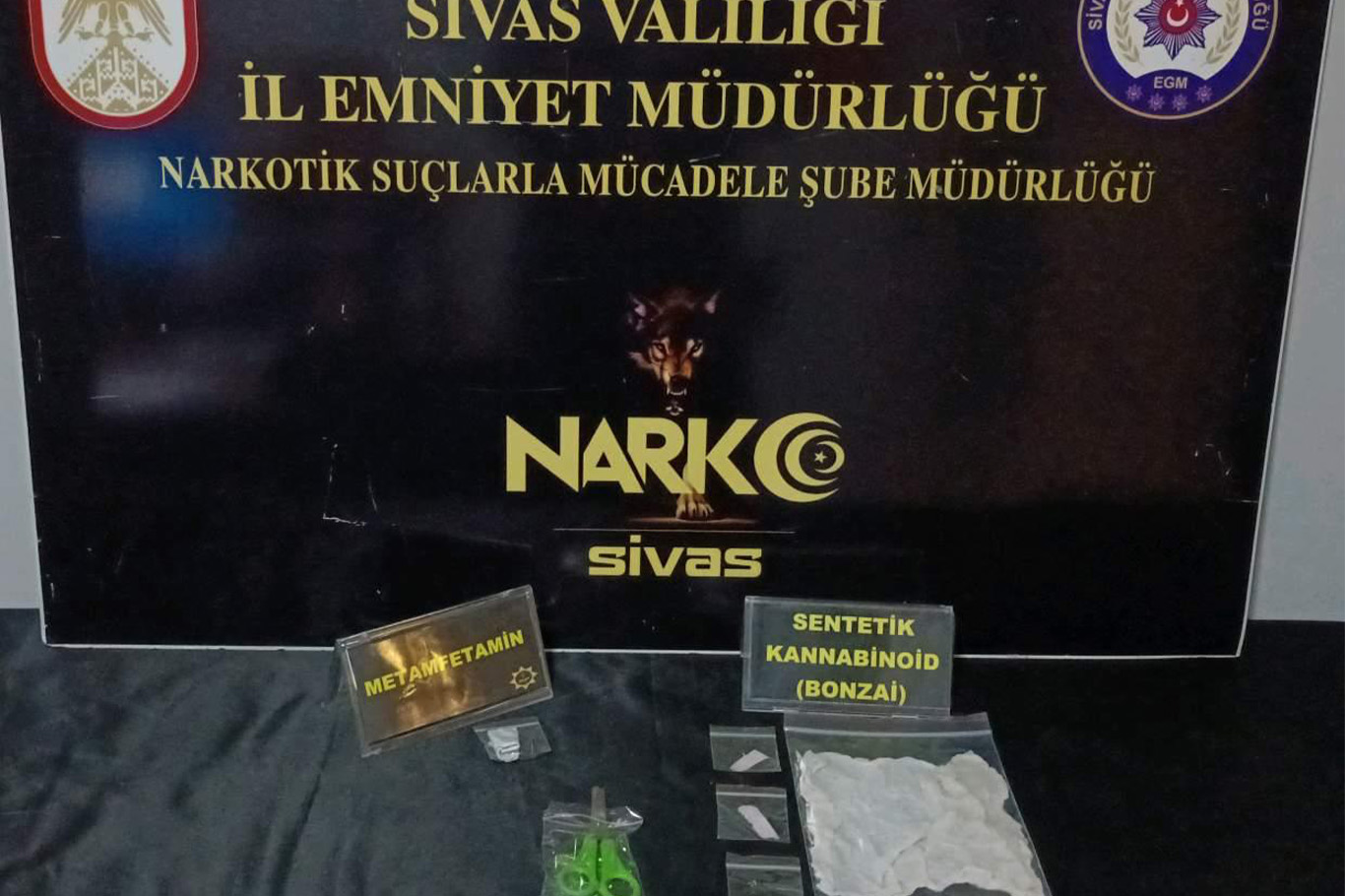 Sivas’ta uyuşturucu operasyonu: 3 kişi tutuklandı