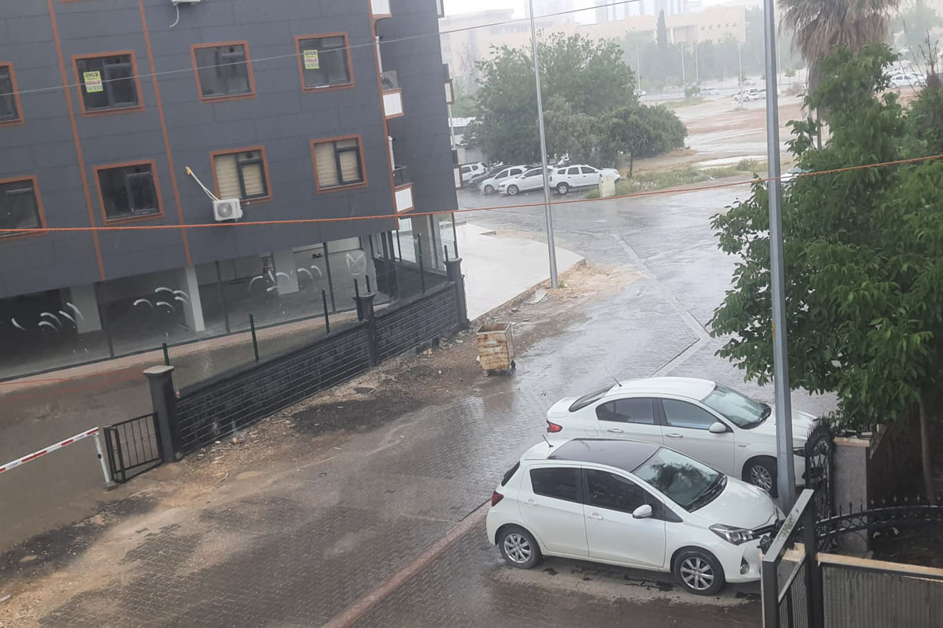 Şanlıurfa’da sağanak yağış etkili oldu