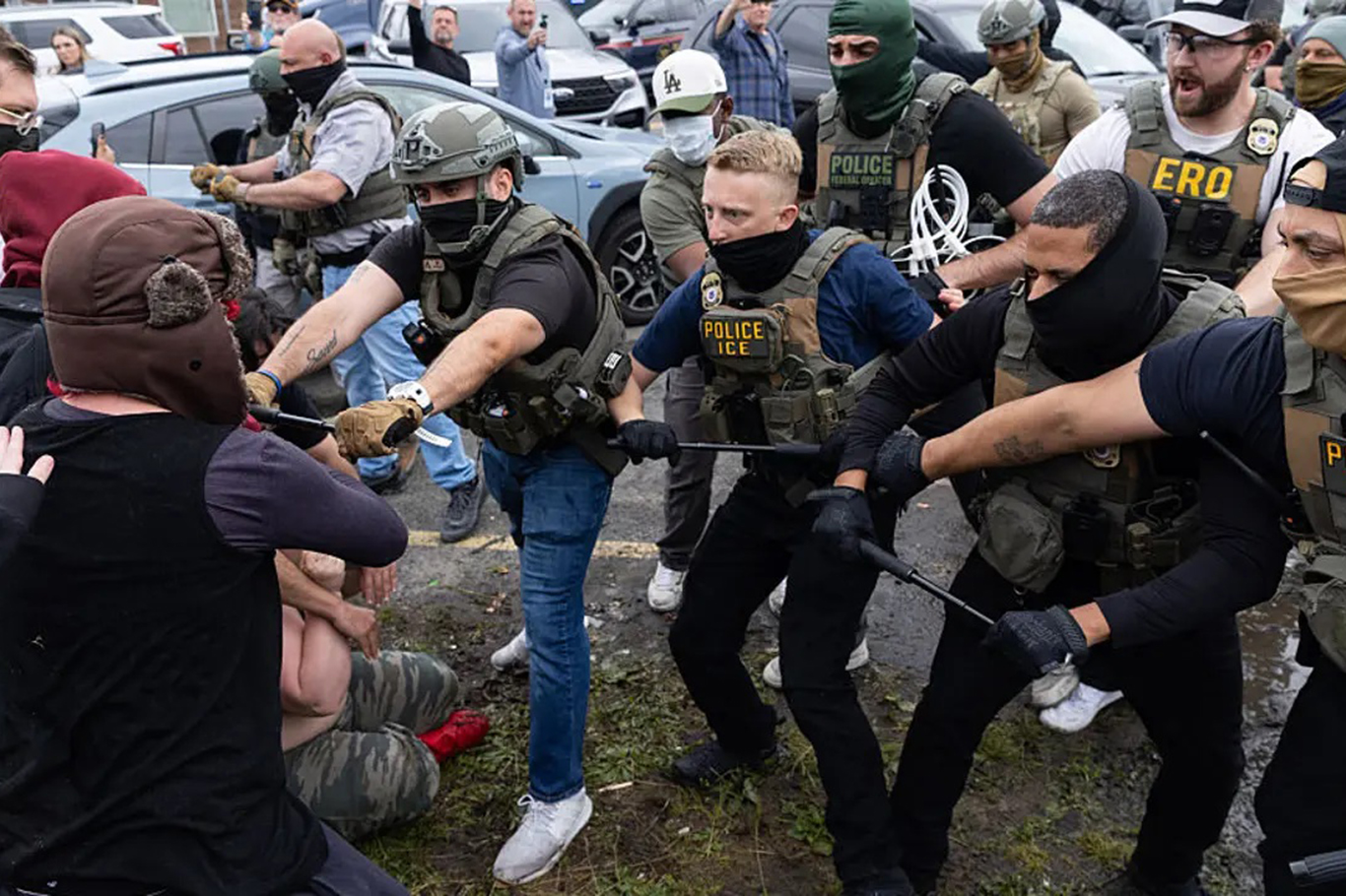 ABD’de ICE gözaltı merkezi önünde protesto: Çok sayıda gözaltı