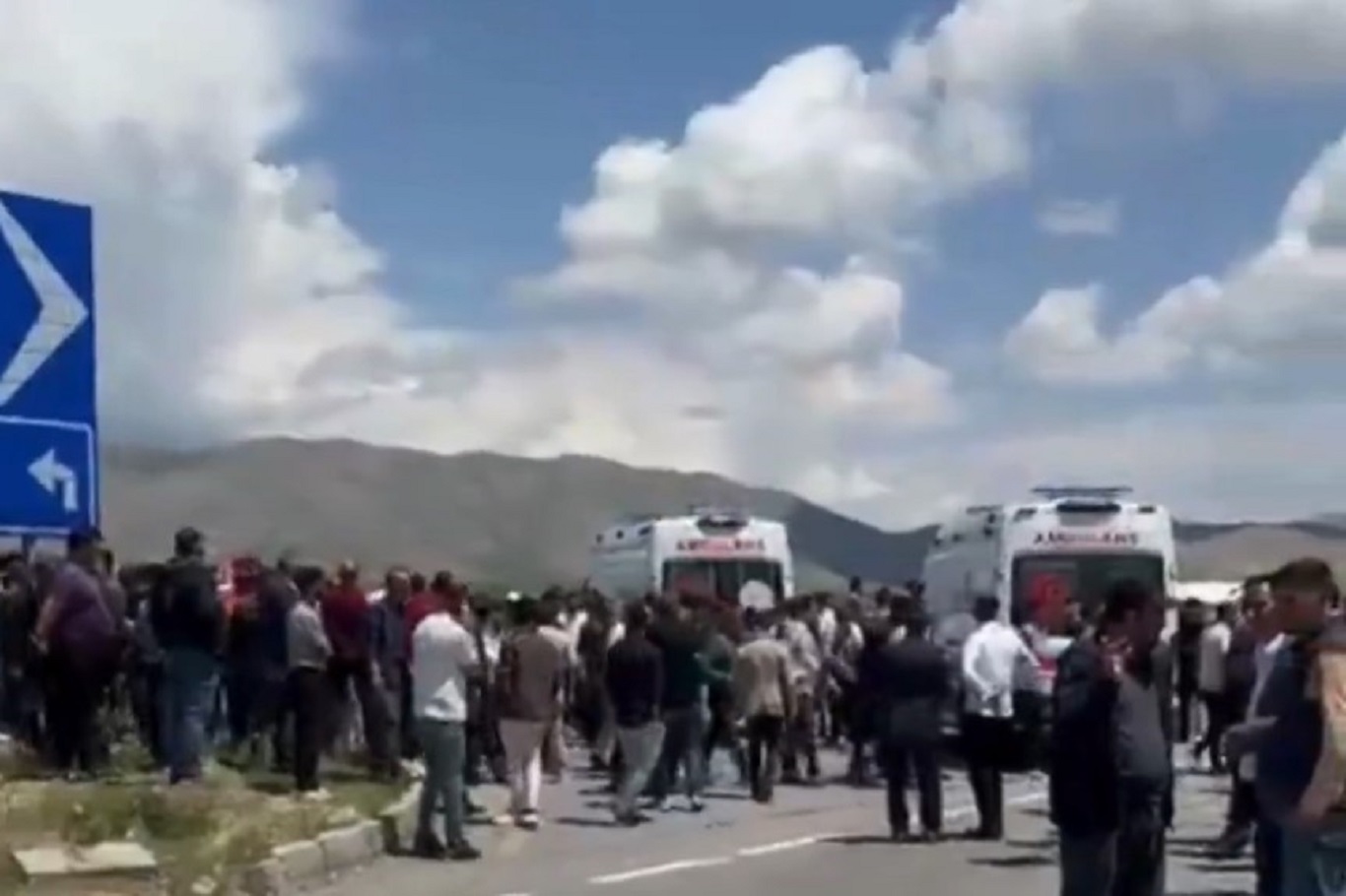 Van’da feci kaza: 4 ölü, 2 yaralı
