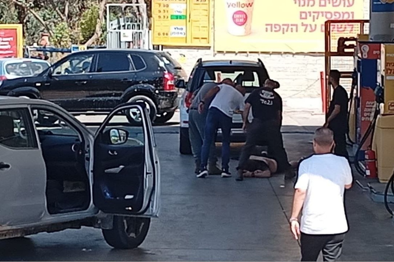 Batı Şeria'da silahlı eylem: Bir işgalci öldü, 5 yaralı