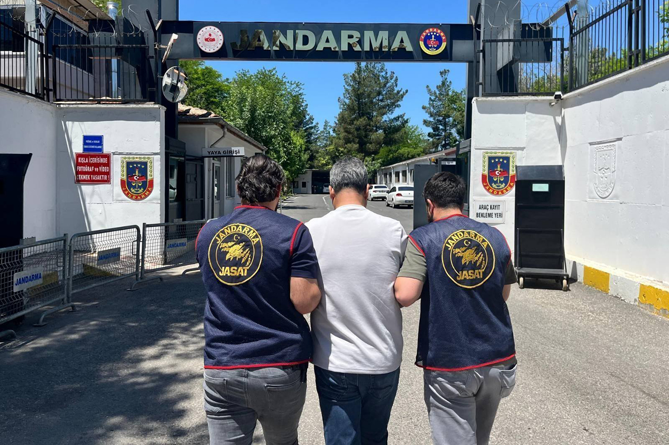 Diyarbakır'da çeşitli suçlardan aranan 149 kişi yakalandı
