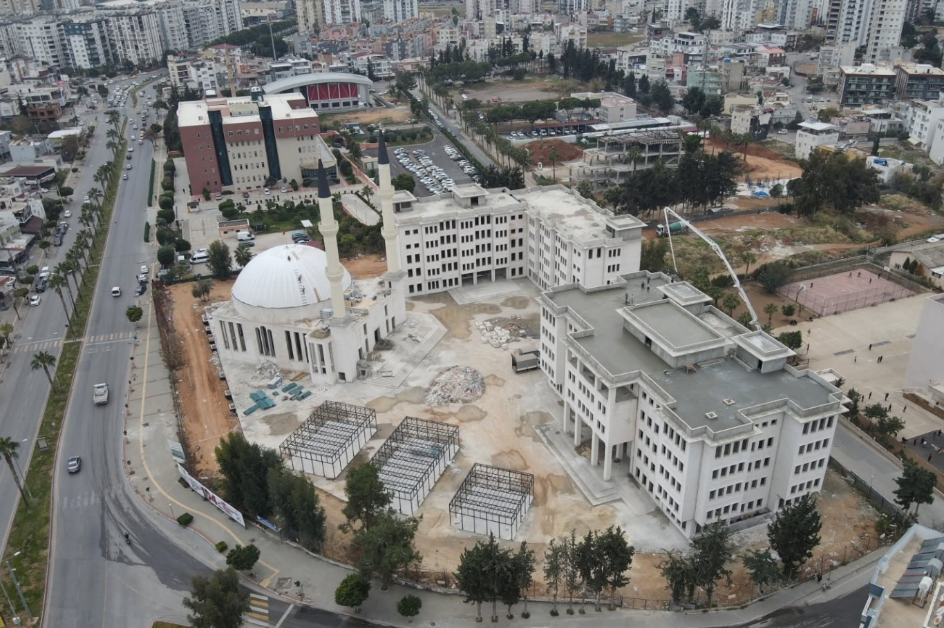 Mersin İl Müftülüğünün yerleşke inşaatında çalışmalar sürüyor