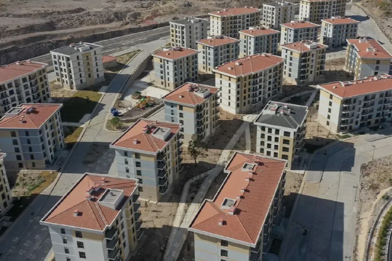 TOKİ'den İzmir'de kurasız konut satışı