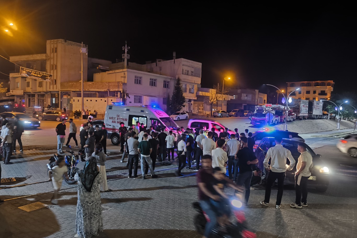 Mardin’de otomobil  ile motosiklet çarpıştı: 2 ağır yaralı