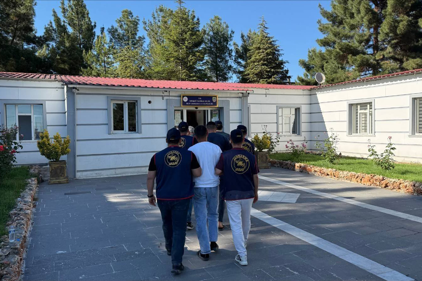 Diyarbakır'da aranan 152 hükümlü yakalandı
