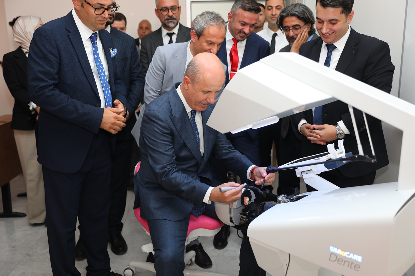 YÖK Başkanı Özvar: Ülkemizin geleceği gençlerin bilgi birikimine ve üretkenliğine bağlı