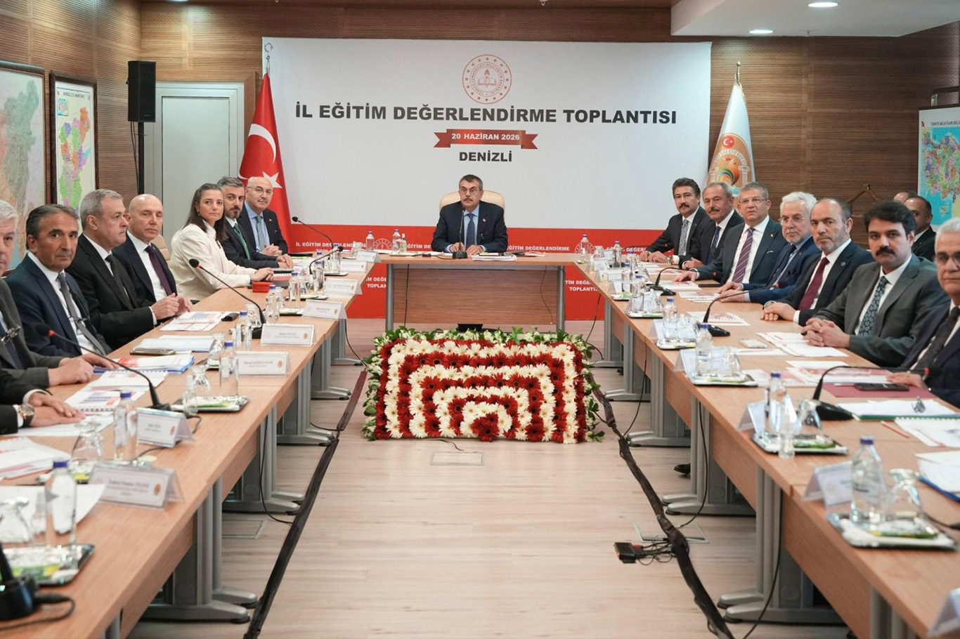 Bakan Tekin Denizli’de eğitim değerlendirme toplantısına katıldı