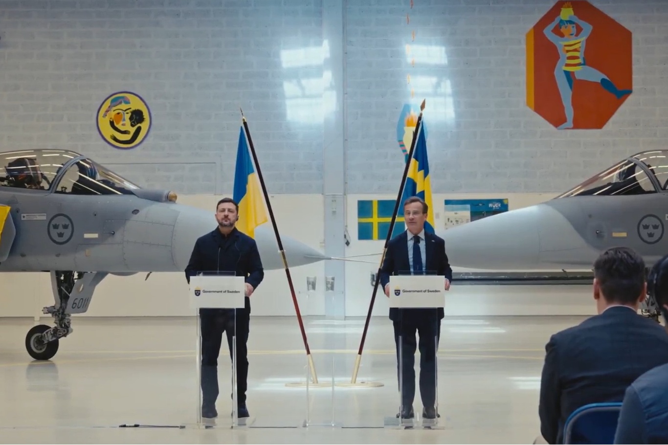 Ukrayna, İsveç'ten 32 adet Gripen savaş uçağı alacak