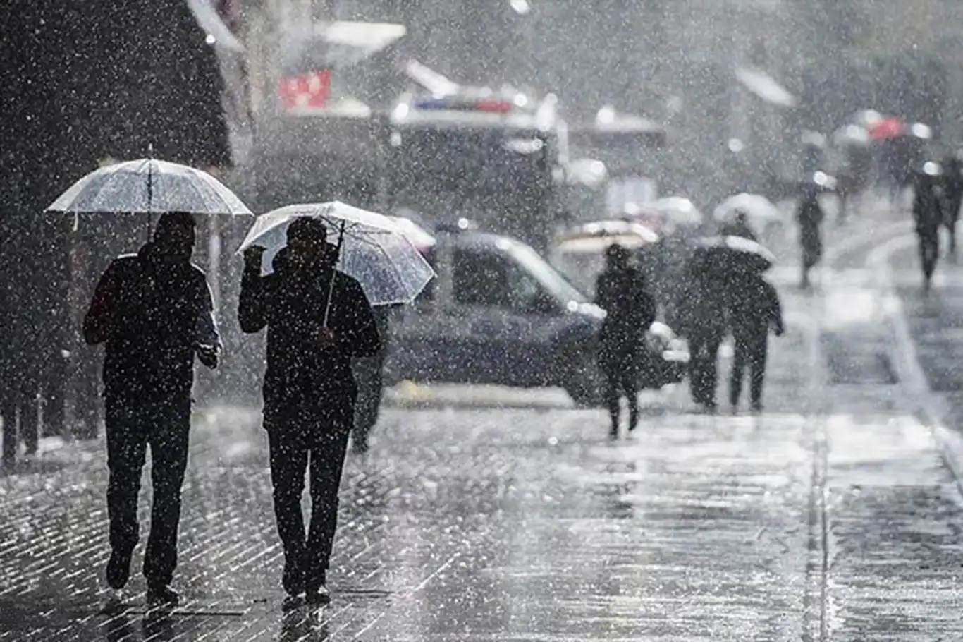 İçişleri'nden kuvvetli sağanak uyarısı: 8 il için dikkat çağrısı
