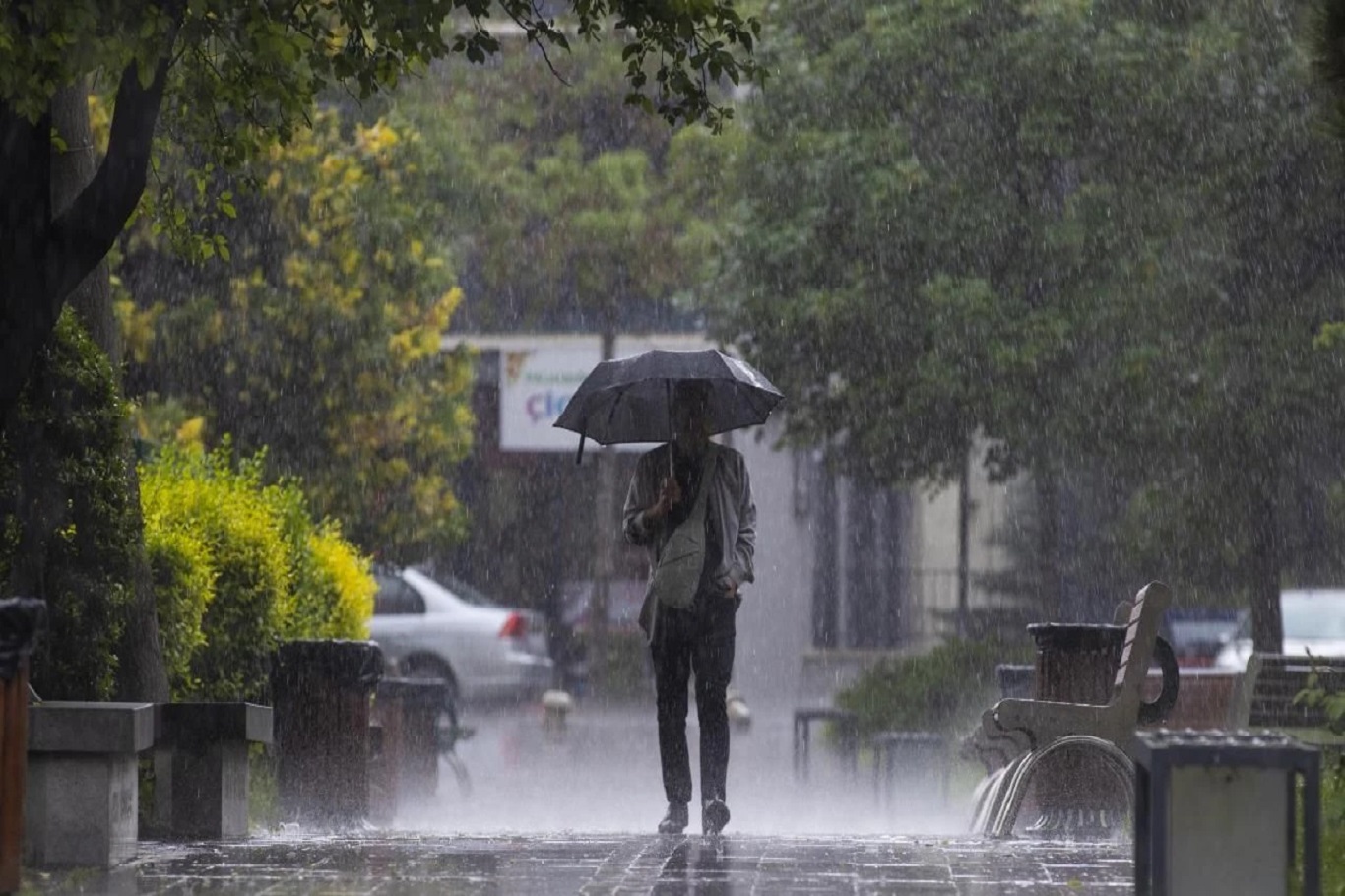 Meteoroloji'den İstanbul ve Trakya için kuvvetli sağanak uyarısı