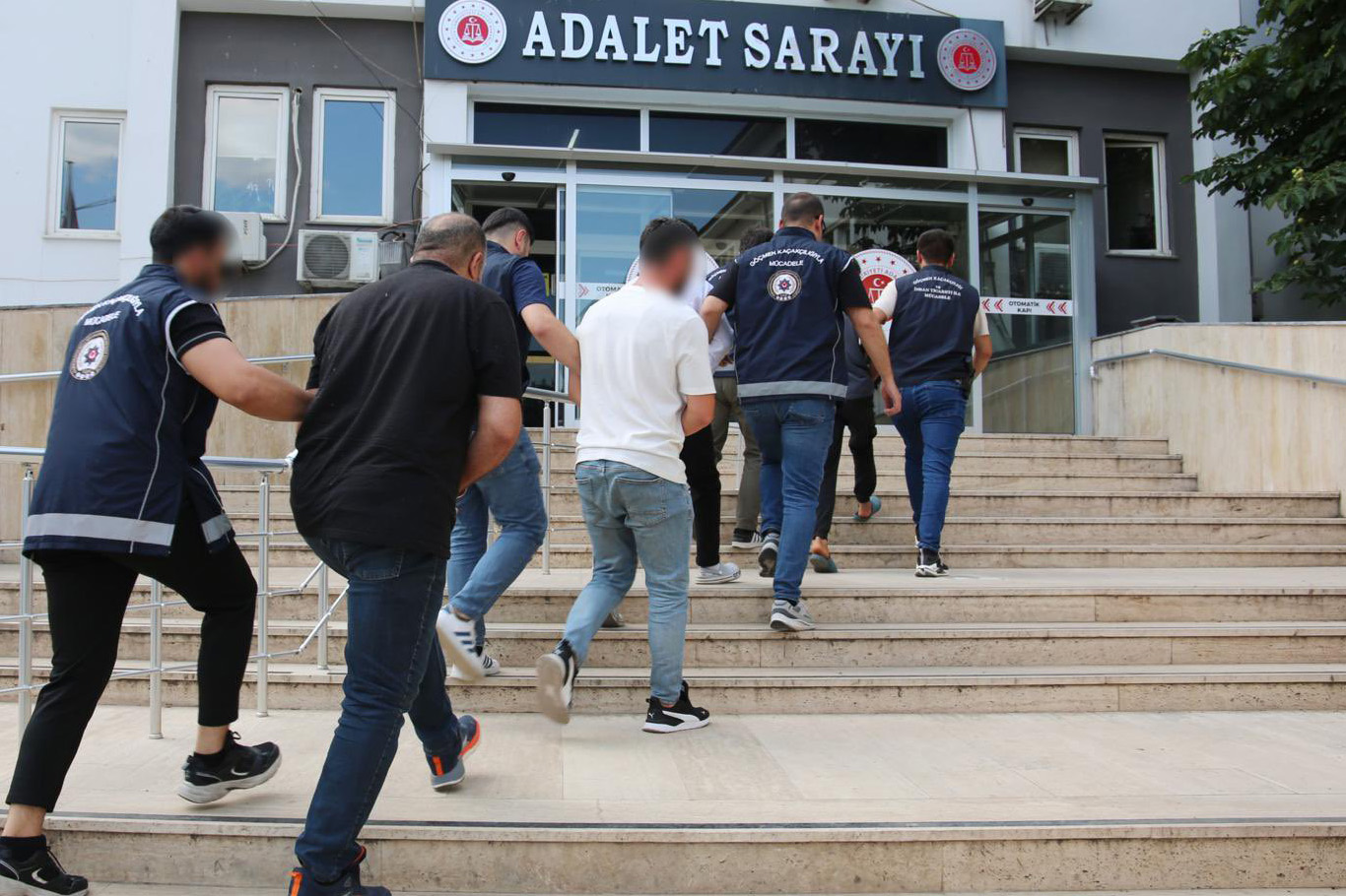 Kocaeli merkezli göçmen kaçakçılığı operasyonu: 9 tutuklama