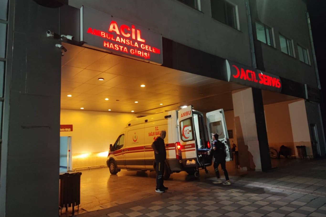 Malatya'da husumetlilerin kavgası kanlı bitti: 1 kişi ağır yaralandı