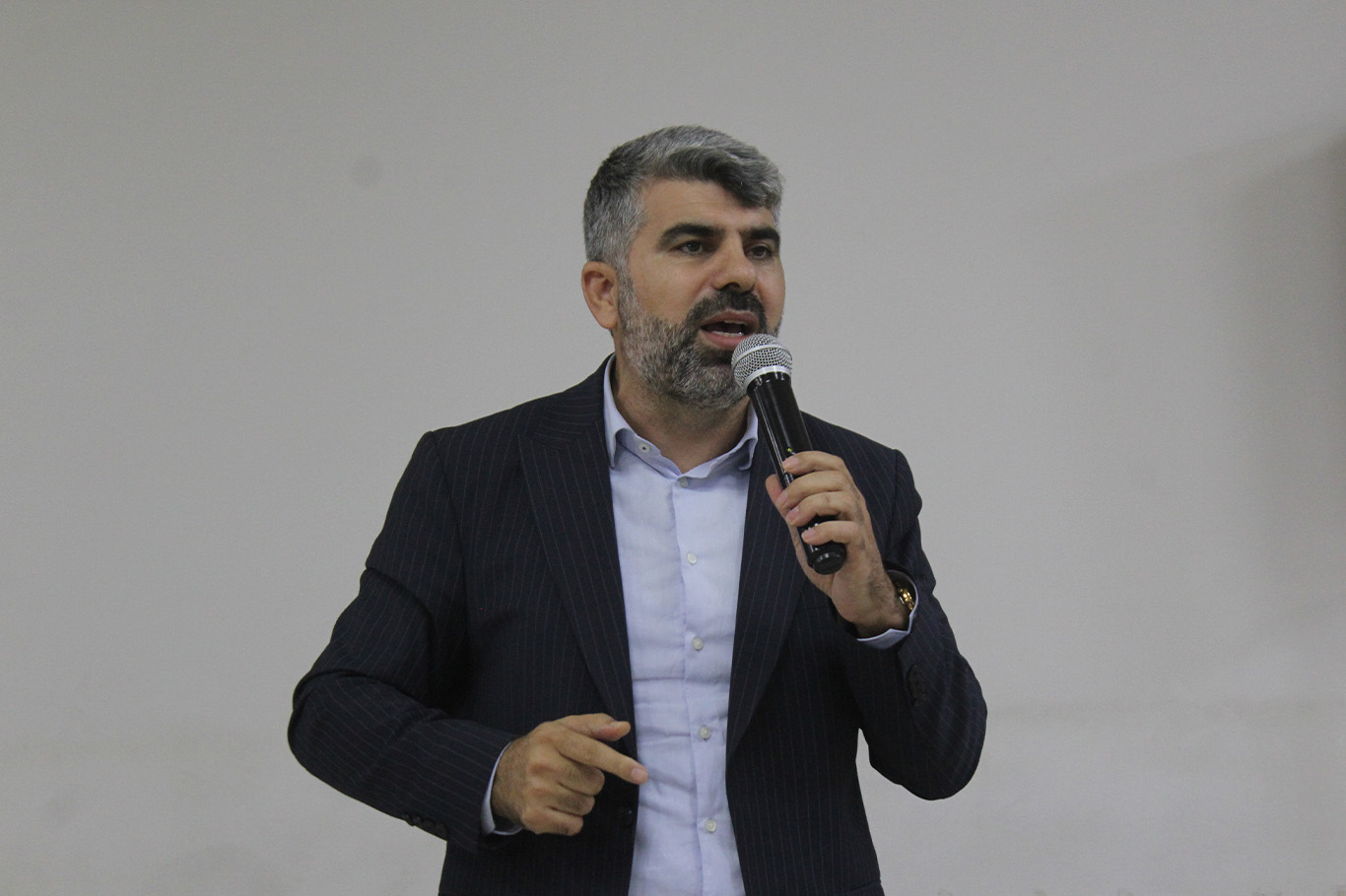 HÜDA PAR Mersin Milletvekili Dinç: Gençlerin evliliğini kolaylaştırmalıyız